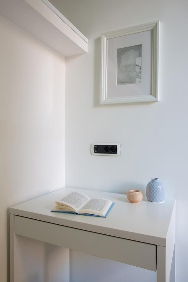 Appartamento All'Archivio Di Stato By Wonderful Italy Napoli Bagian luar foto